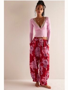 Free People On Repeat PJ Pants Red/Pink Floral XL NWT